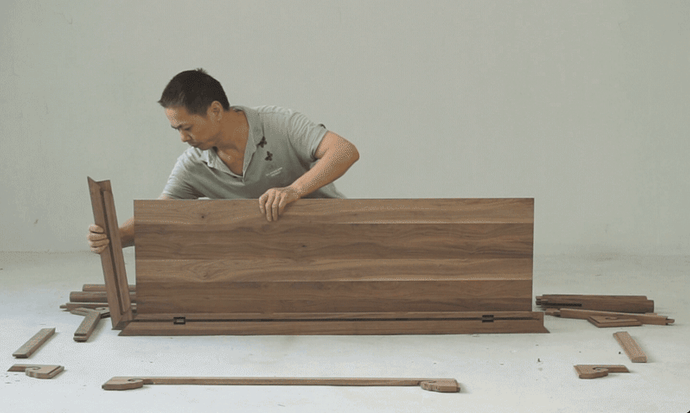 Watch how Traditional Chinese Joinery Works