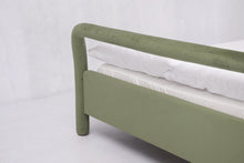 Load image into Gallery viewer, Temi Bed - Sun at Six