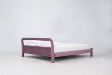 Load image into Gallery viewer, Temi Bed - Sun at Six