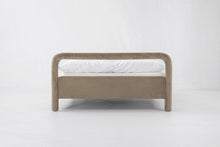 Load image into Gallery viewer, Temi Bed - Sun at Six