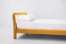 Load image into Gallery viewer, Temi Bed - Sun at Six