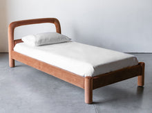 Load image into Gallery viewer, Temi Bed - Sun at Six