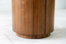 Load image into Gallery viewer, Esune Round Dining Table - Sun at Six
