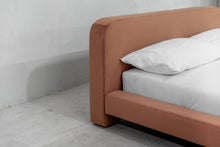 Load image into Gallery viewer, Gar Bed - Sun at Six

