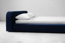 Load image into Gallery viewer, Spire Bed - Sun at Six
