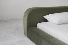 Load image into Gallery viewer, Spire Bed - Sun at Six
