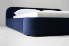 Load image into Gallery viewer, Spire Bed - Sun at Six
