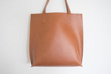 Load image into Gallery viewer, Leather Tote - Sun at Six
