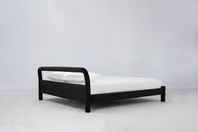 Load image into Gallery viewer, Temi Bed - Sun at Six
